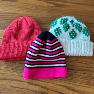 ❤️5 For $20❤️ Women’s Bundle of 3 Beanie Hats